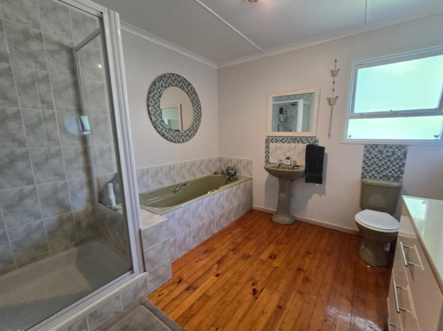 6 Bedroom Property for Sale in Wilderness Central Western Cape